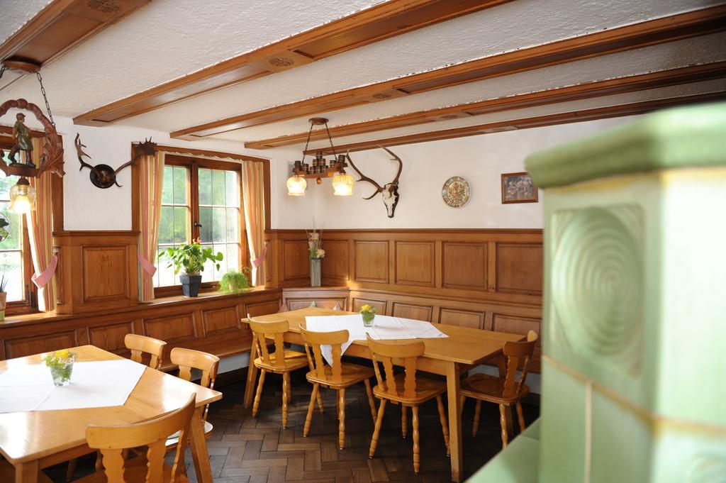 Hotel Gasthaus Adler Bad Waldsee Exteriör bild