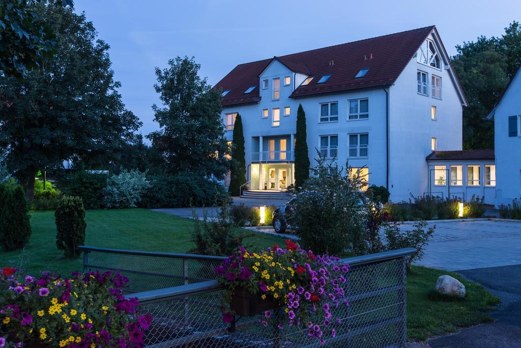 Hotel Gasthaus Adler Bad Waldsee Exteriör bild